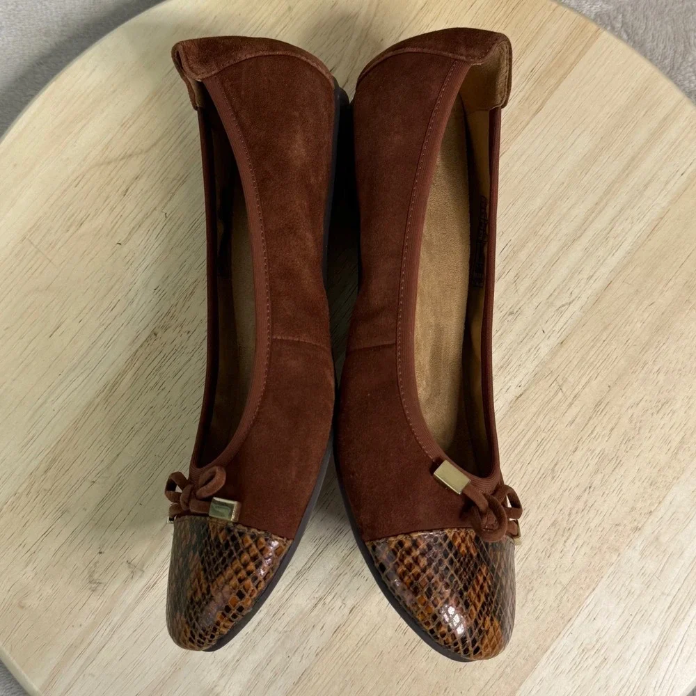 Vionic Minna Brown Suede Snake Toe Ballet Flats Orthotic Shoes Womens 7 359MINNA
